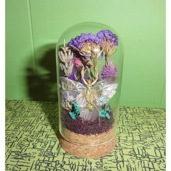 Praying Mantis Crystal & Flowers Oddity Jar insect taxidermy curiosity dome goth - Picture 4 of 15